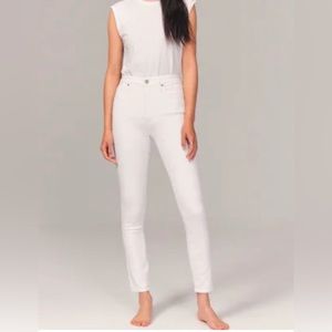 Abercrombie High Rise Skinny Jean - White